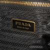 Sac cabas Prada Gaufre en cuir matelassé noir - Detail D3 thumbnail