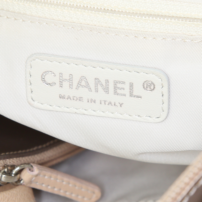 Sac à main Chanel Paris-Biarritz en toile dorée et toile beige - Detail D3