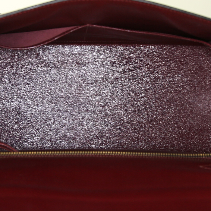 Sac à main Hermes Kelly 28 cm en cuir box bordeaux - Detail D3
