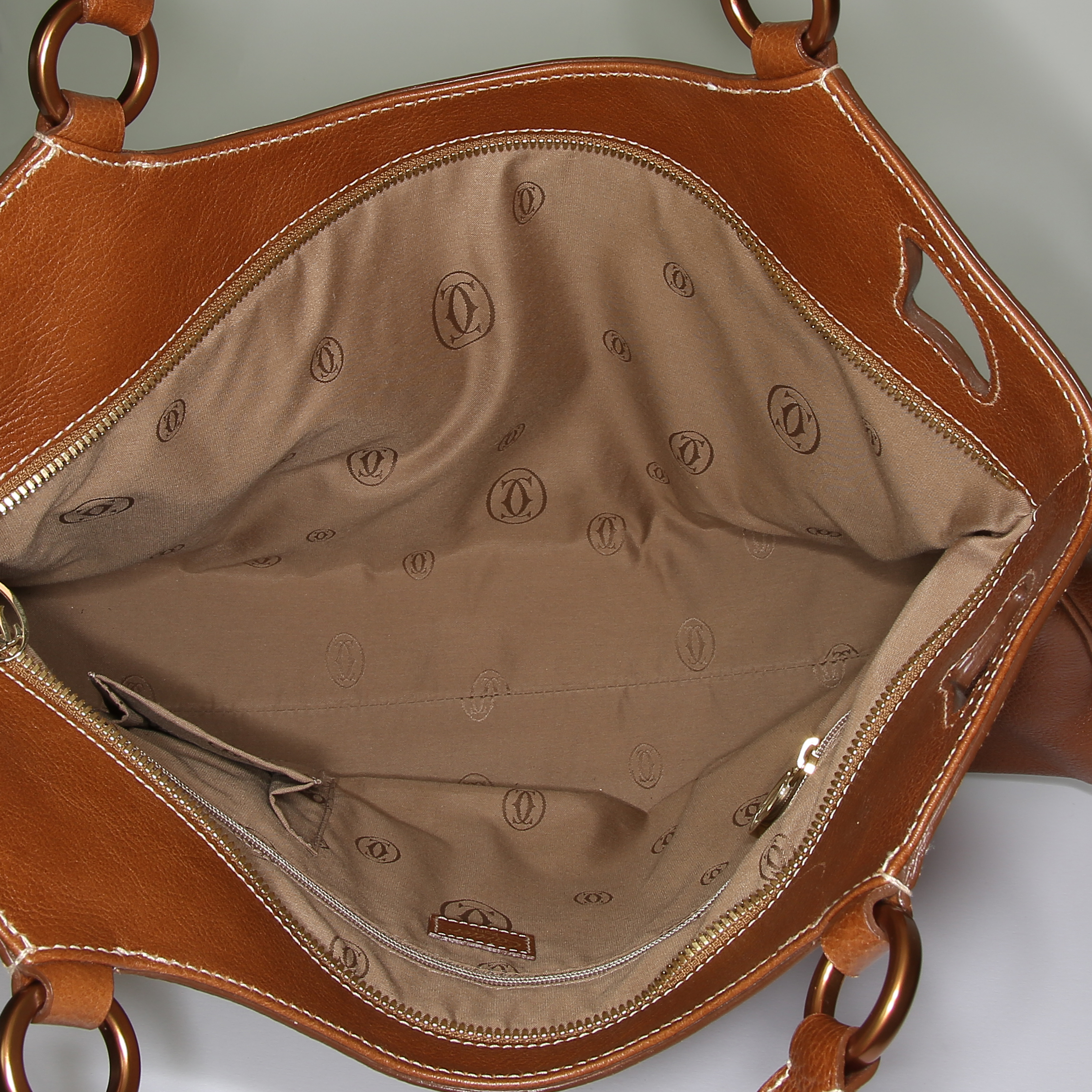 Bolso de mano Cartier Marcello en cuero marrón - Detail D2