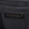 Chanel Boy large model shoulder bag in black leather - Detail D4 thumbnail