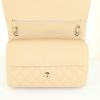 Chanel Timeless jumbo handbag in beige quilted grained leather - Detail D5 thumbnail