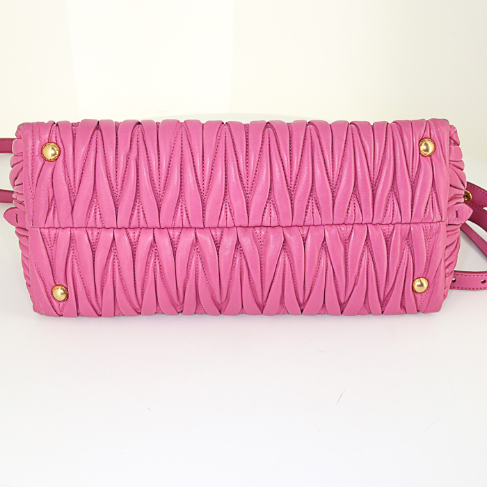 バッグ archive miumiu matelasse hand bag y2k archive miumiu matelasse hand bag y2k（MIU MIU VINTAGE BAG