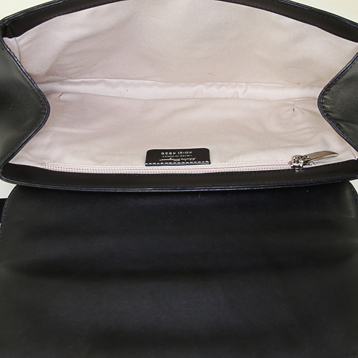Borsa Salvatore Ferragamo Gancini in pelle nera - Detail D3
