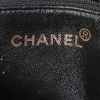 Bolso de mano Chanel Vintage en cuero granulado negro - Detail D3 thumbnail