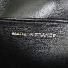 Sac à main Chanel Vintage en cuir grainé noir - Detail D4 thumbnail