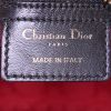 Sac à main Dior Lady Dior moyen modèle en cuir cannage noir - Detail D4 thumbnail