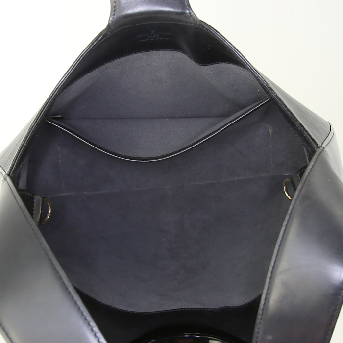 Louis Vuitton Rêverie bag worn on the shoulder or carried in the hand in black epi leather and black plexiglas - Detail D2