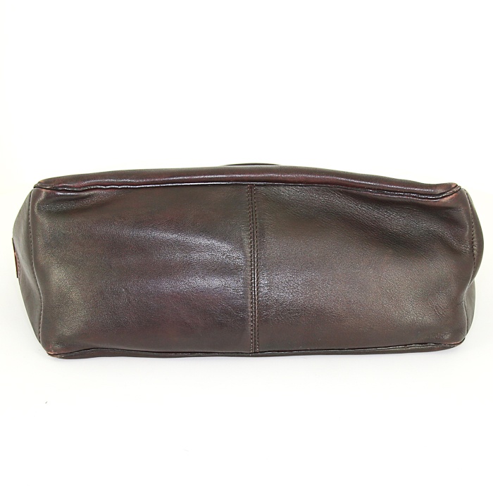 Celine Boogie handbag in brown leather - Detail D4