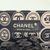 Shopping bag Chanel Grand Shopping in tela monogram bicolore nera e beige e pelle nera - Detail D3 thumbnail