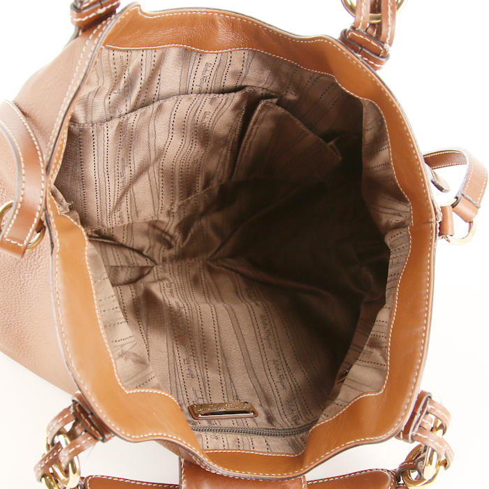 Sac à main Salvatore Ferragamo en cuir marron - Detail D3