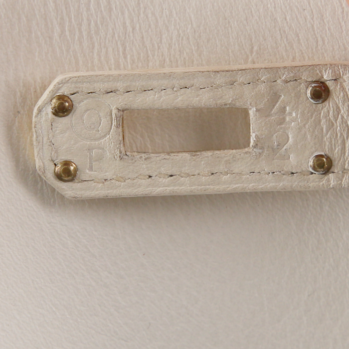 Hermès Kelly 20 cm handbag in white Swift leather - Detail D5