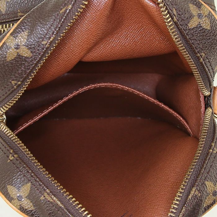 Sac bandoulière Louis Vuitton Amazone en toile monogram et cuir naturel - Detail D2