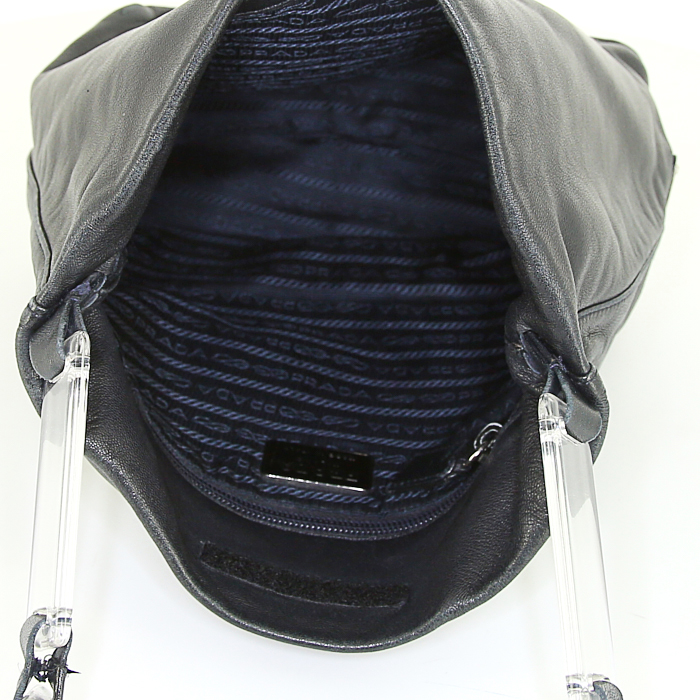 Prada Vintage shopping bag in black leather and transparent plexiglas - Detail D2