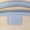 Bolso de mano Gucci en ante azul claro - Detail D3 thumbnail