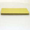Portafogli Louis Vuitton in pelle gialla - Detail D4 thumbnail