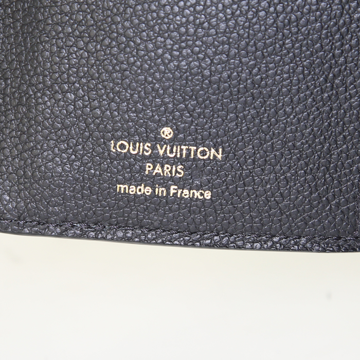 Louis Vuitton Joséphine wallet in black empreinte monogram leather - Detail D3