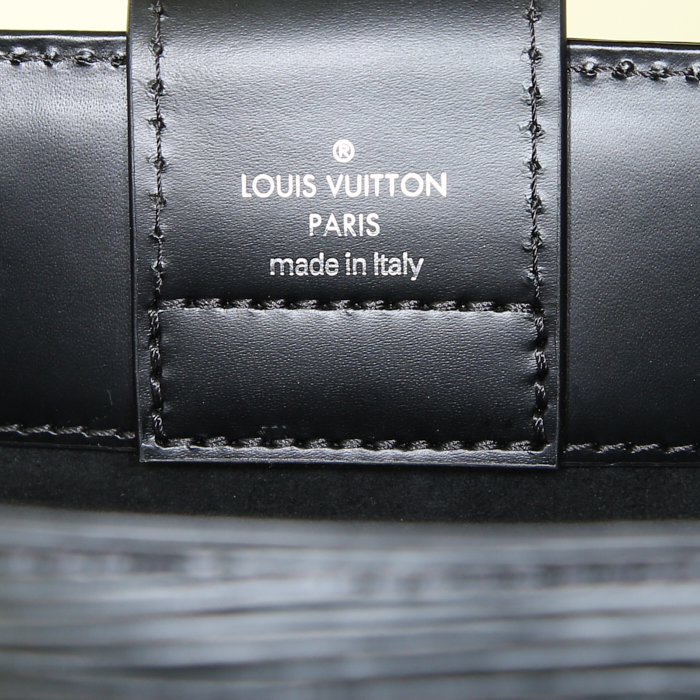 Borsa da spalla o a mano Louis Vuitton Kleber modello medio in pelle Epi nera - Detail D4