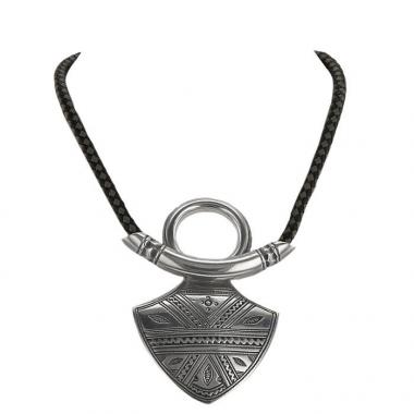 Collier Hermès Touareg en argent,  cuir noir et cuir taupe