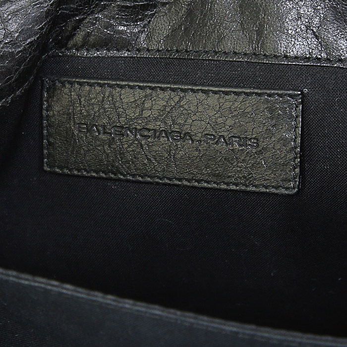 Pochette Balenciaga Classic City in pelle nera - Detail D3