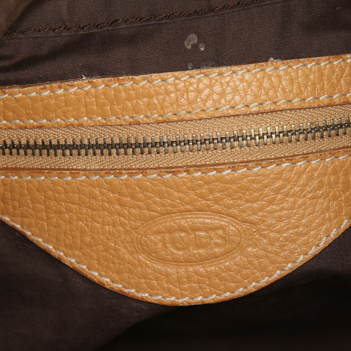 Tod's handbag in beige grained leather - Detail D3