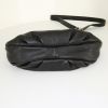 Marc Jacobs shoulder bag in black grained leather - Detail D5 thumbnail