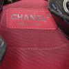 Mochila Chanel en cuero acolchado negro y cuero liso negro - Detail D3 thumbnail