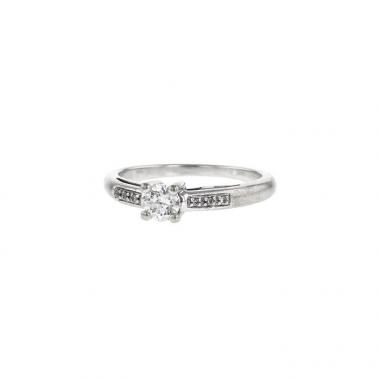 Mauboussin Tu es le sel de ma vie solitaire ring in white gold and in diamond