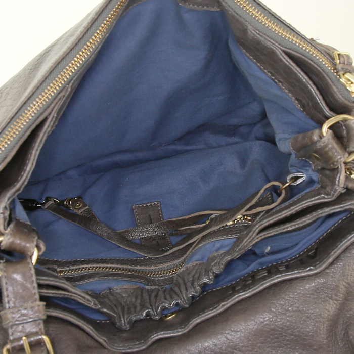 Bolso bandolera Jerome Dreyfuss Albert en cuero granulado marrón - Detail D2