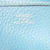 Sac bandoulière Hermes Evelyne en cuir togo bleu-jean - Detail D3 thumbnail
