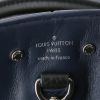 Bolso de mano Louis Vuitton Pernelle en cuero granulado negro y junco azul - Detail D4 thumbnail