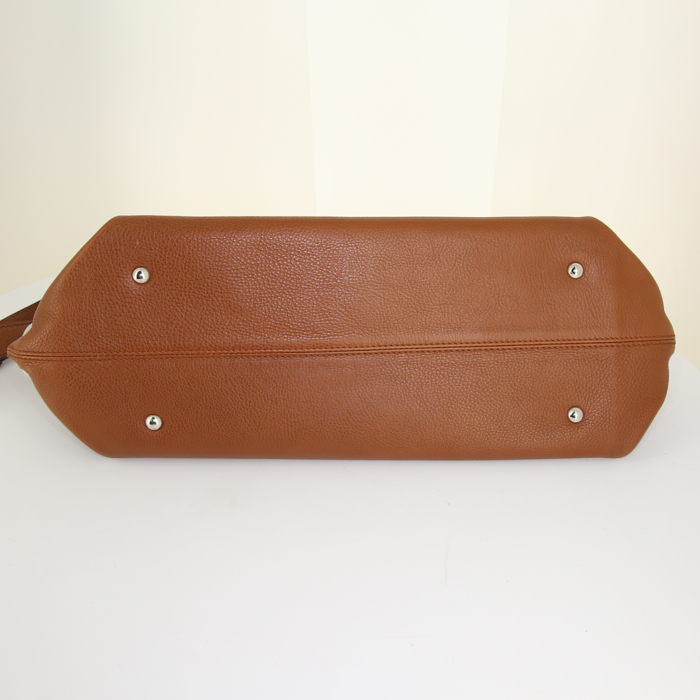 Sac à main Salvatore Ferragamo Sofia en cuir grainé marron - Detail D5
