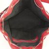 Shopping bag Louis Vuitton Grand Noé in pelle Epi rossa - Detail D2 thumbnail