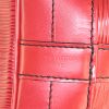 Louis Vuitton Grand Noé shopping bag in red epi leather - Detail D3 thumbnail