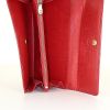 Billetera Louis Vuitton Sarah en cuero Epi rojo - Detail D2 thumbnail