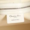 Bolso de mano Dior en cuero cannage blanco - Detail D3 thumbnail