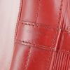 Shopping bag Louis Vuitton Grand Noé in pelle Epi rossa - Detail D3 thumbnail