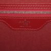 Sac à main Louis Vuitton Brea moyen modèle en cuir épi bordeaux - Detail D4 thumbnail