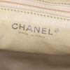 Sac cabas Chanel Grand Shopping en cuir matelassé beige - Detail D3 thumbnail