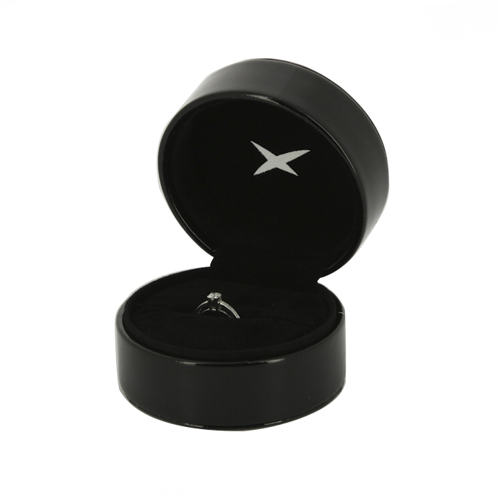 Mauboussin Tu es le sel de ma vie solitaire ring in white gold and diamond of 0,23 karat - Detail D2