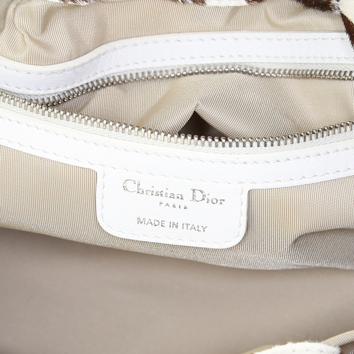 Dior Le 30 shoulder bag in white leather and bicolor foal - Detail D3