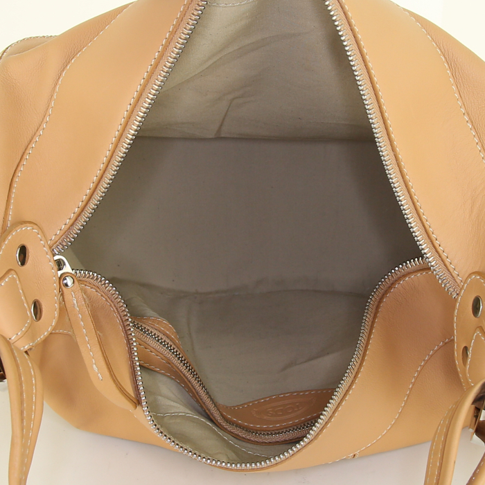 Sac à main Tod's en cuir beige-sable - Detail D2