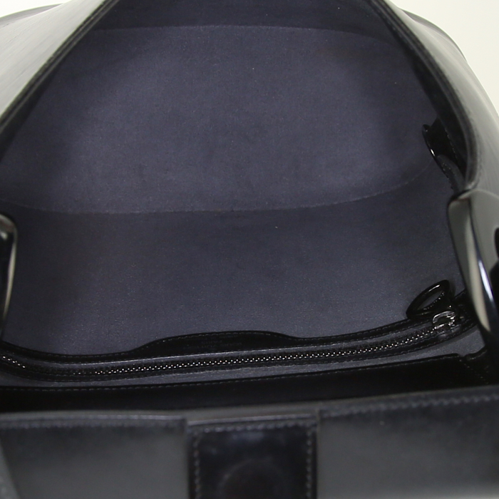 Sac porté épaule ou main Louis Vuitton Verseau en cuir épi noir - Detail D2