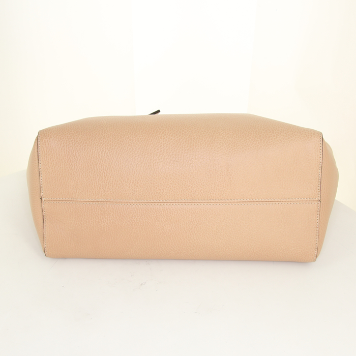 Sac cabas Gucci Swing en cuir beige - Detail D4