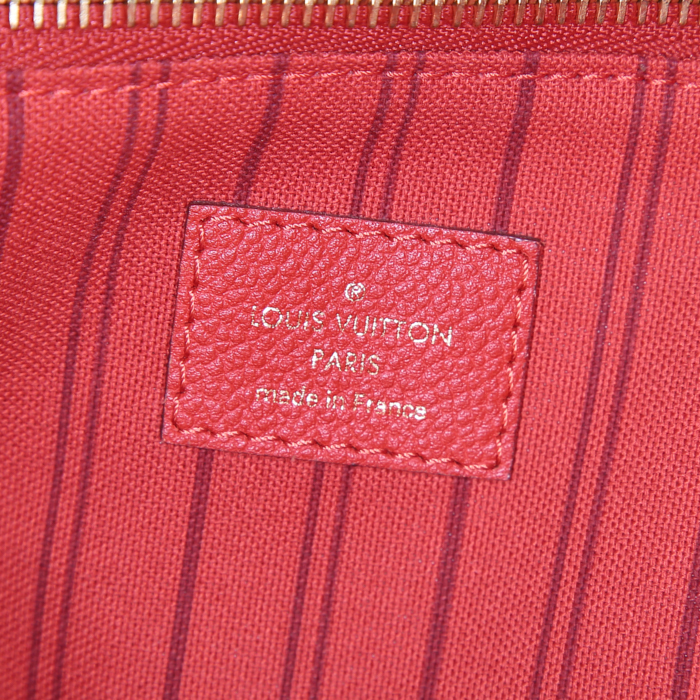 Louis Vuitton  Citadines shopping bag  in red empreinte monogram leather - Detail D3