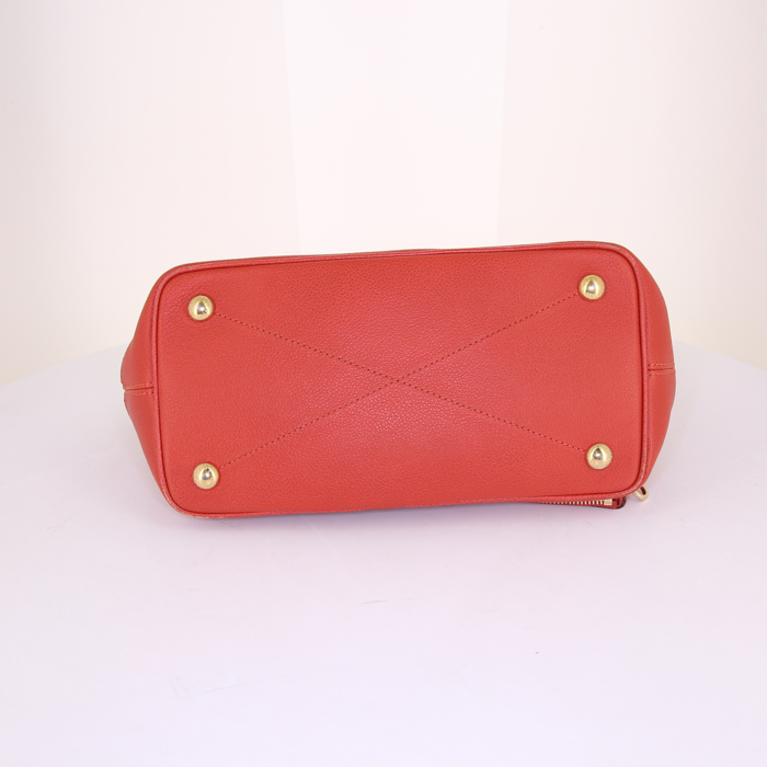 Louis Vuitton  Citadines shopping bag  in red empreinte monogram leather - Detail D4