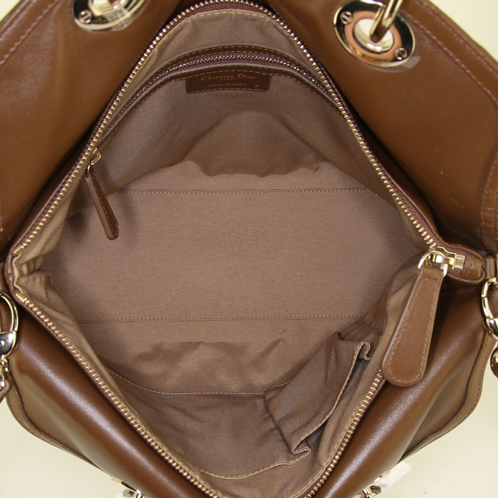 Sac à main Dior Granville en toile cannage beige et cuir marron - Detail D3