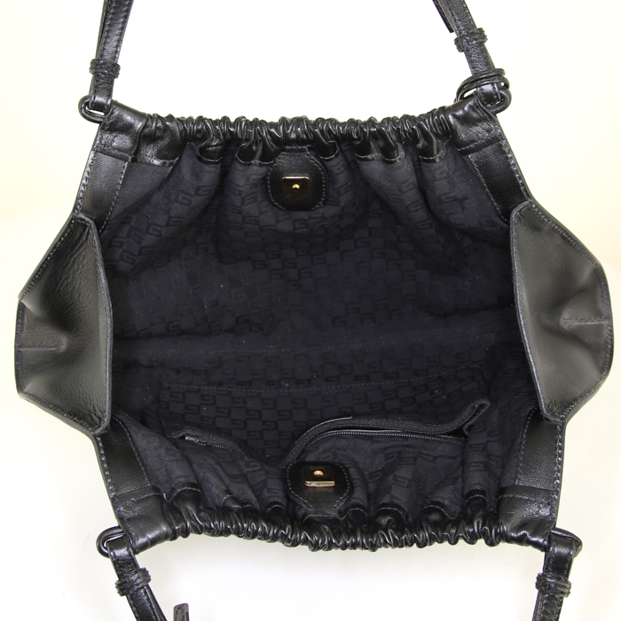 Gucci Gucci Vintage handbag in black leather - Detail D2