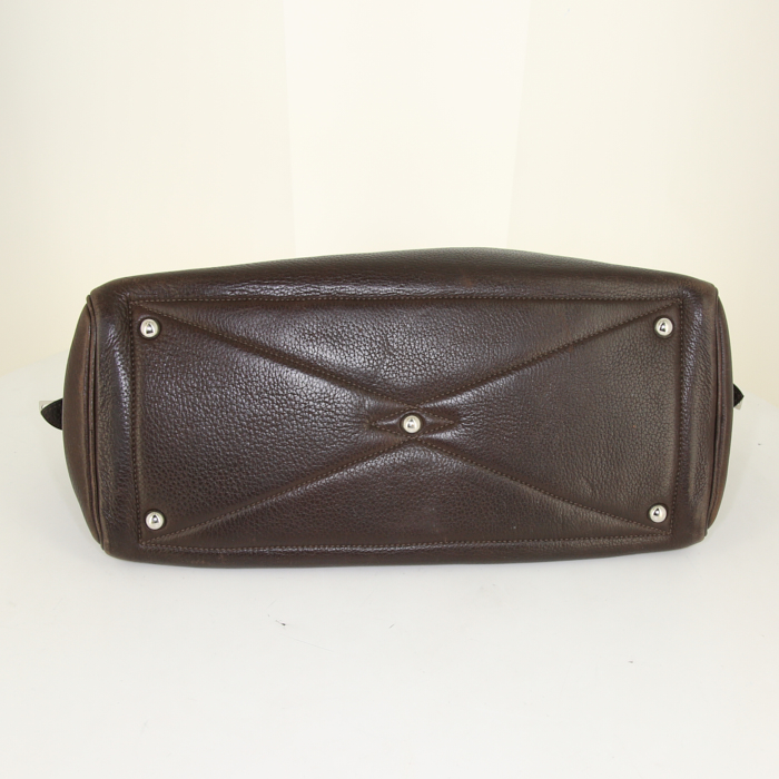 Bolso de mano Hermes Victoria en cuero togo marrón - Detail D4