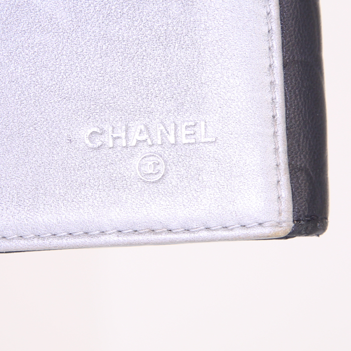Chanel Camelia - Wallet wallet in black leather - Detail D3